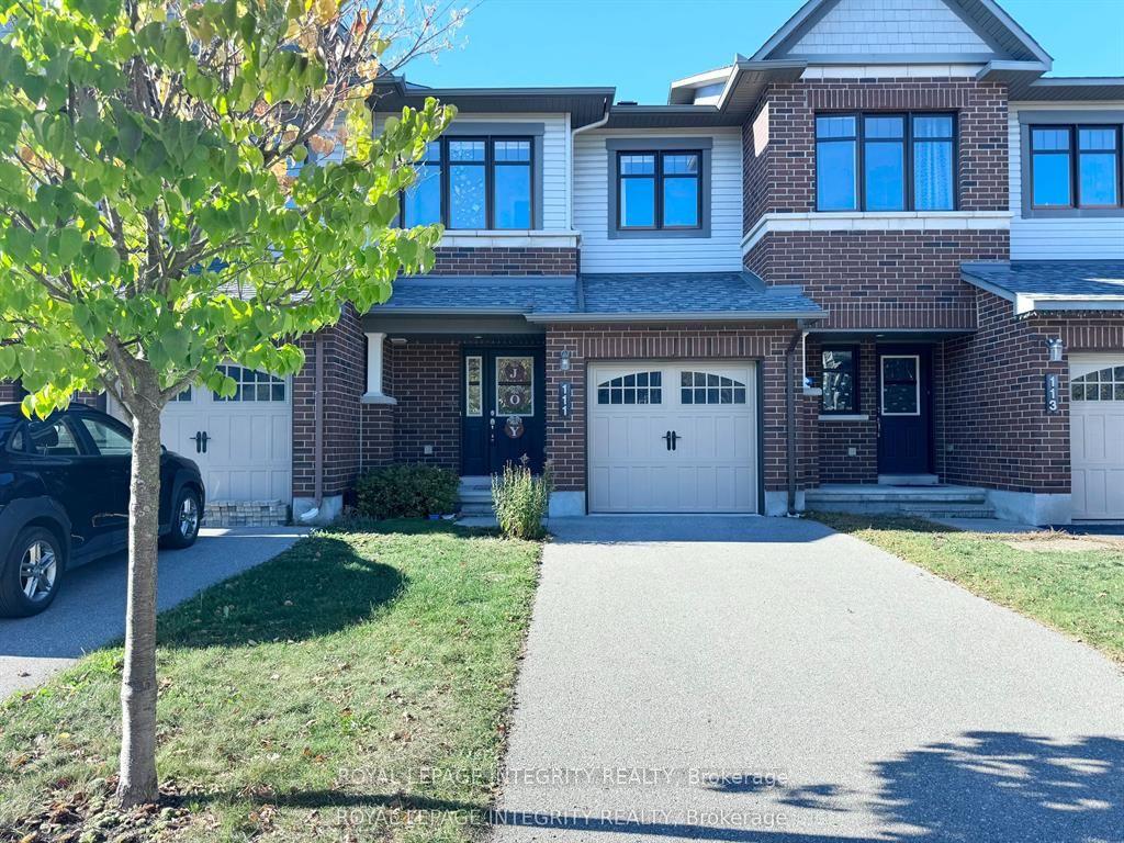 111 Sweetwater Lane, Kanata — Townhouse for lease, photo 1