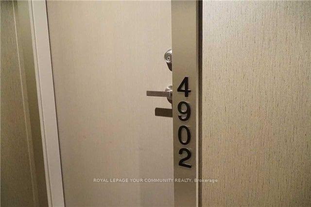 100 Harbour Street 4902 #4902, Toronto — Condo for lease, photo 1
