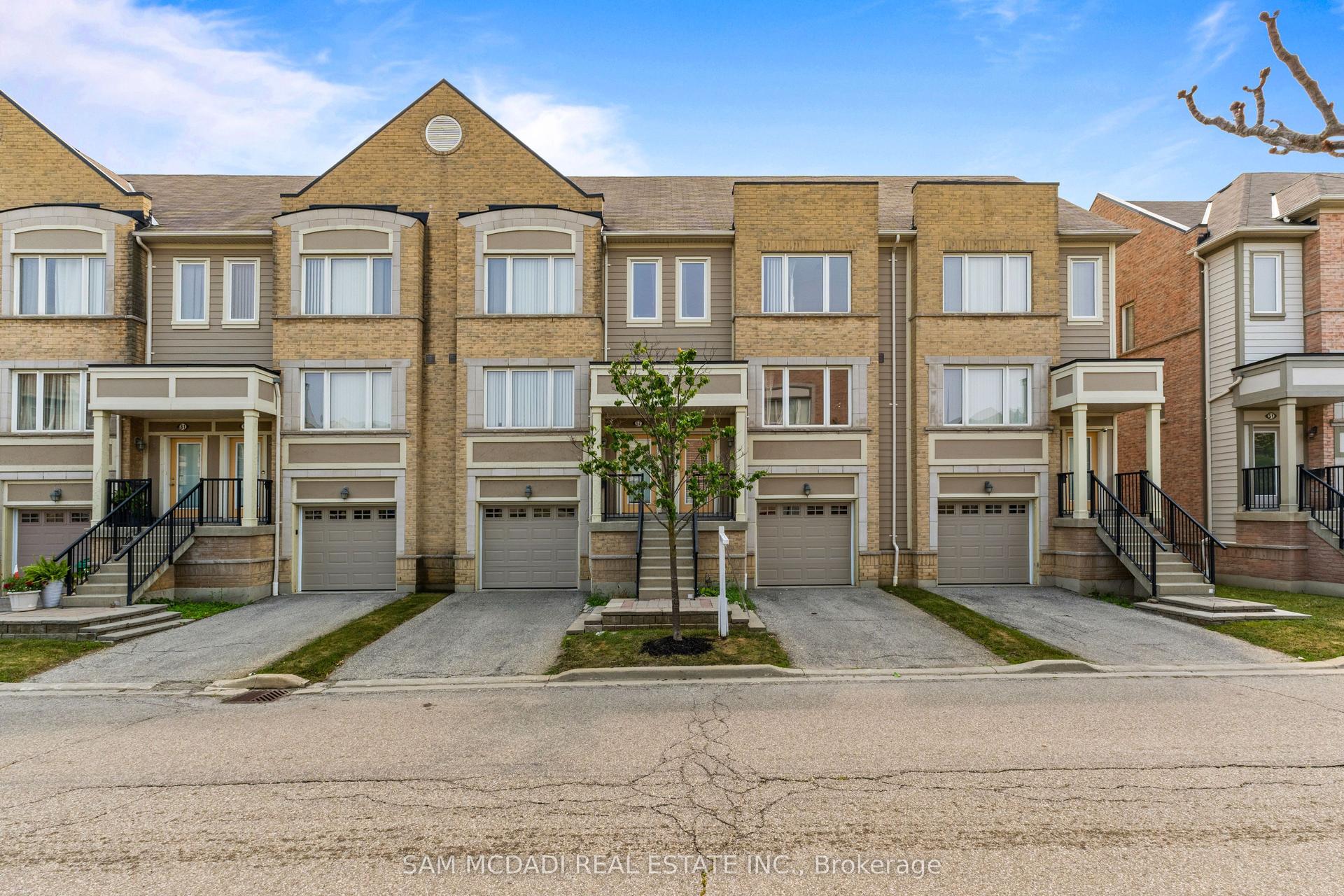 3050 Erin Centre Boulevard 55 #55, Mississauga — Condo Town for sale, photo 1