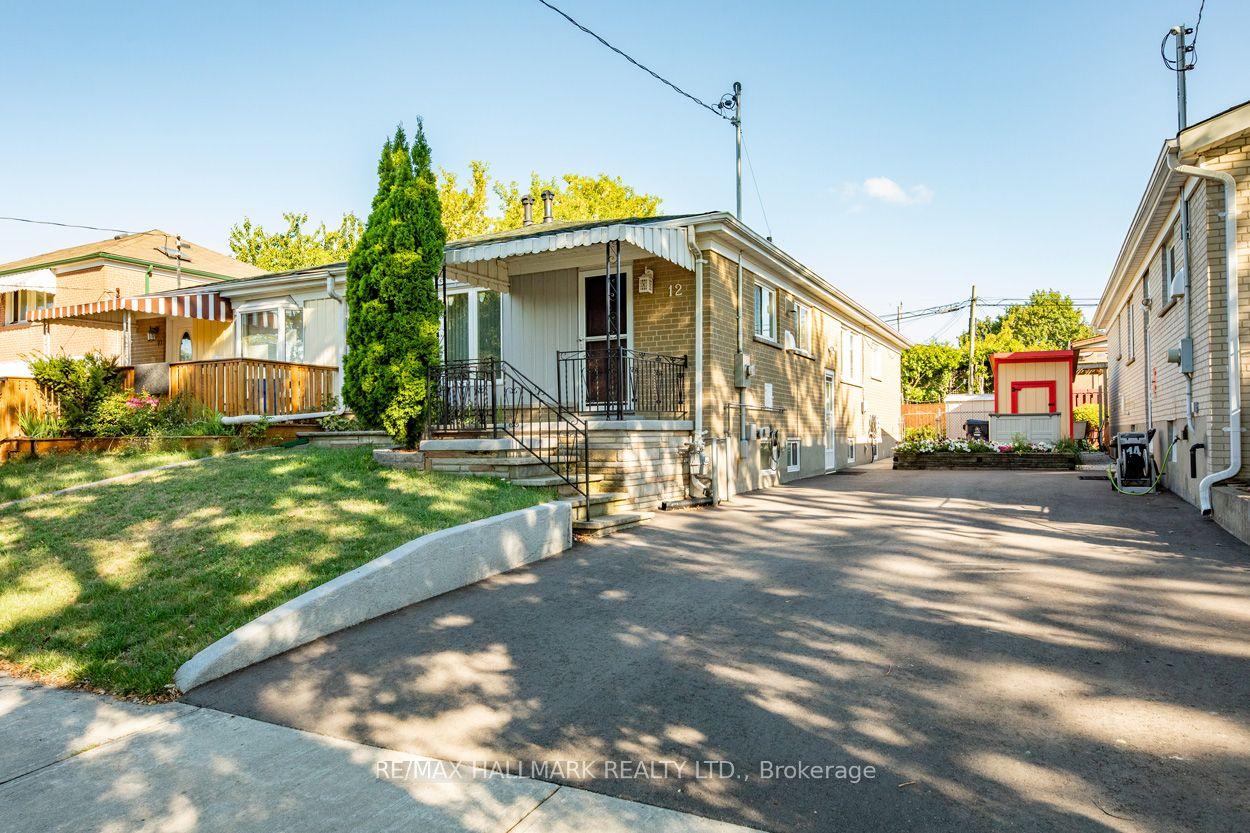 12 Trinnell Boulevard — photo 1