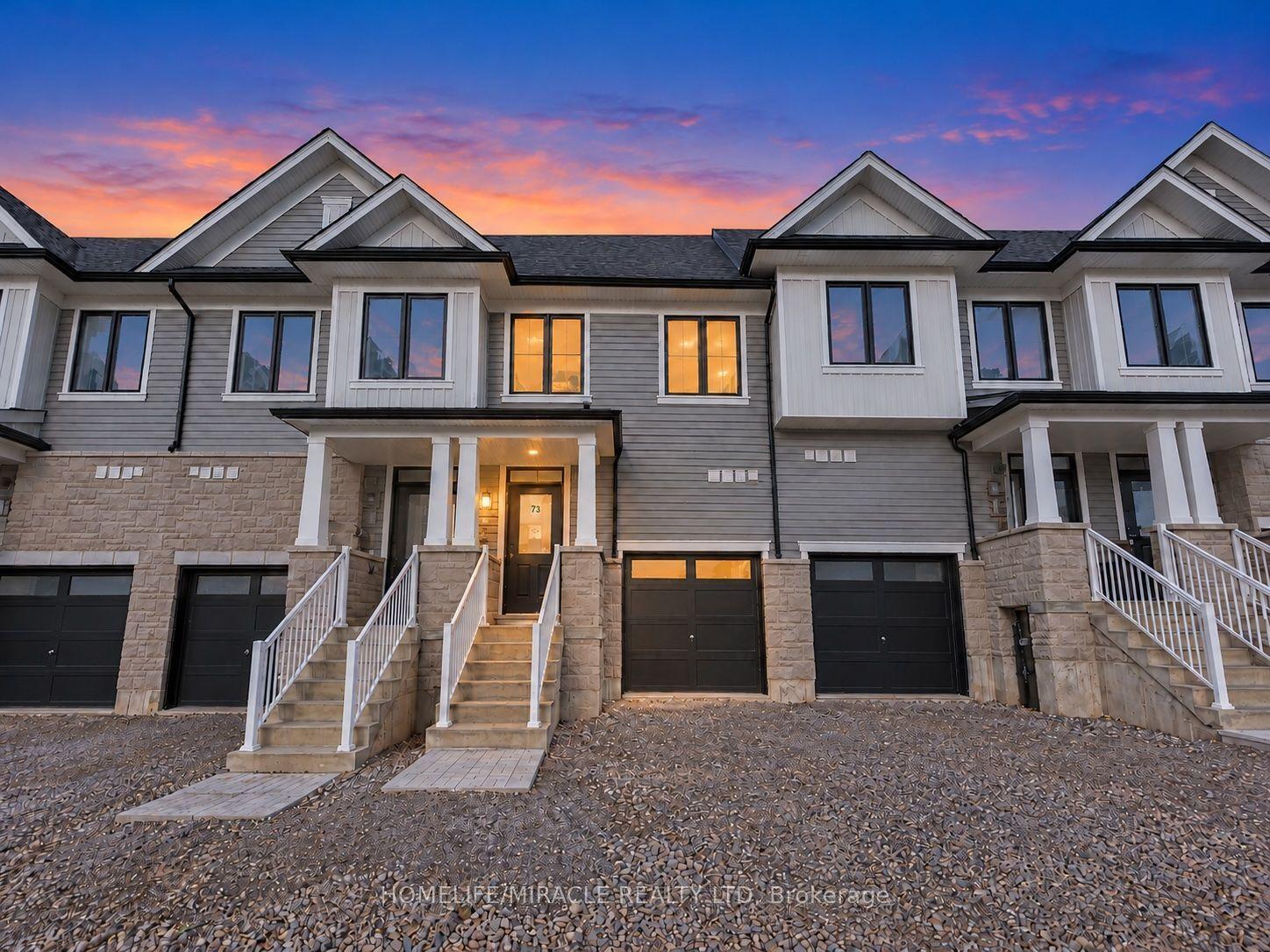 8 Elite Crescent, Haldimand — Townhouse for lease, photo 1