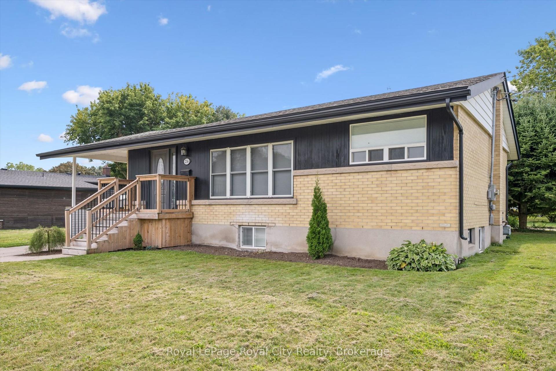216 Stevenson Street N, Guelph — Detached for sale, photo 1