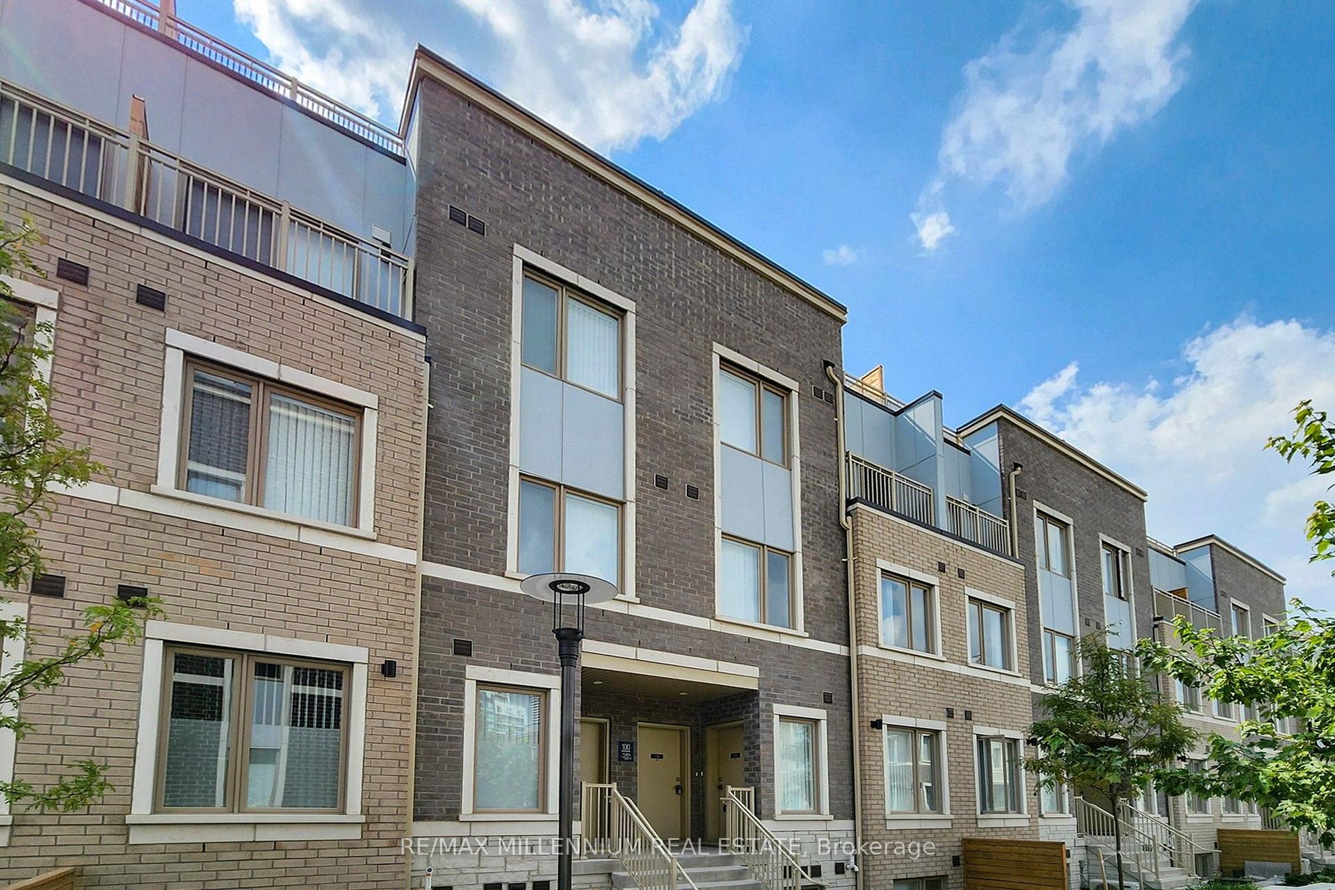 100 Honeycrisp Crescent TH 350 #TH 350, Vaughan — Condo Town for lease, photo 1