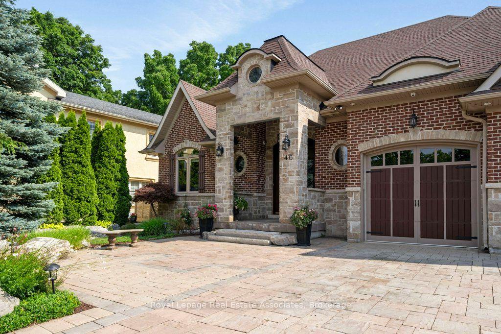 46 Scott Street, Brampton — Detached for sale, photo 1
