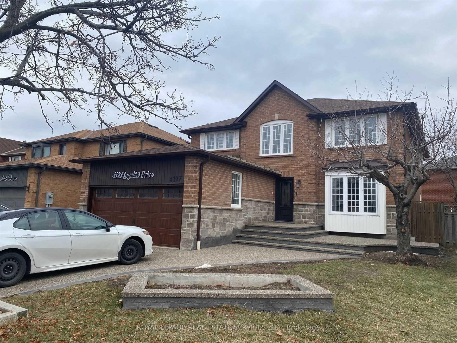 4127 Loyalist Drive — photo 1