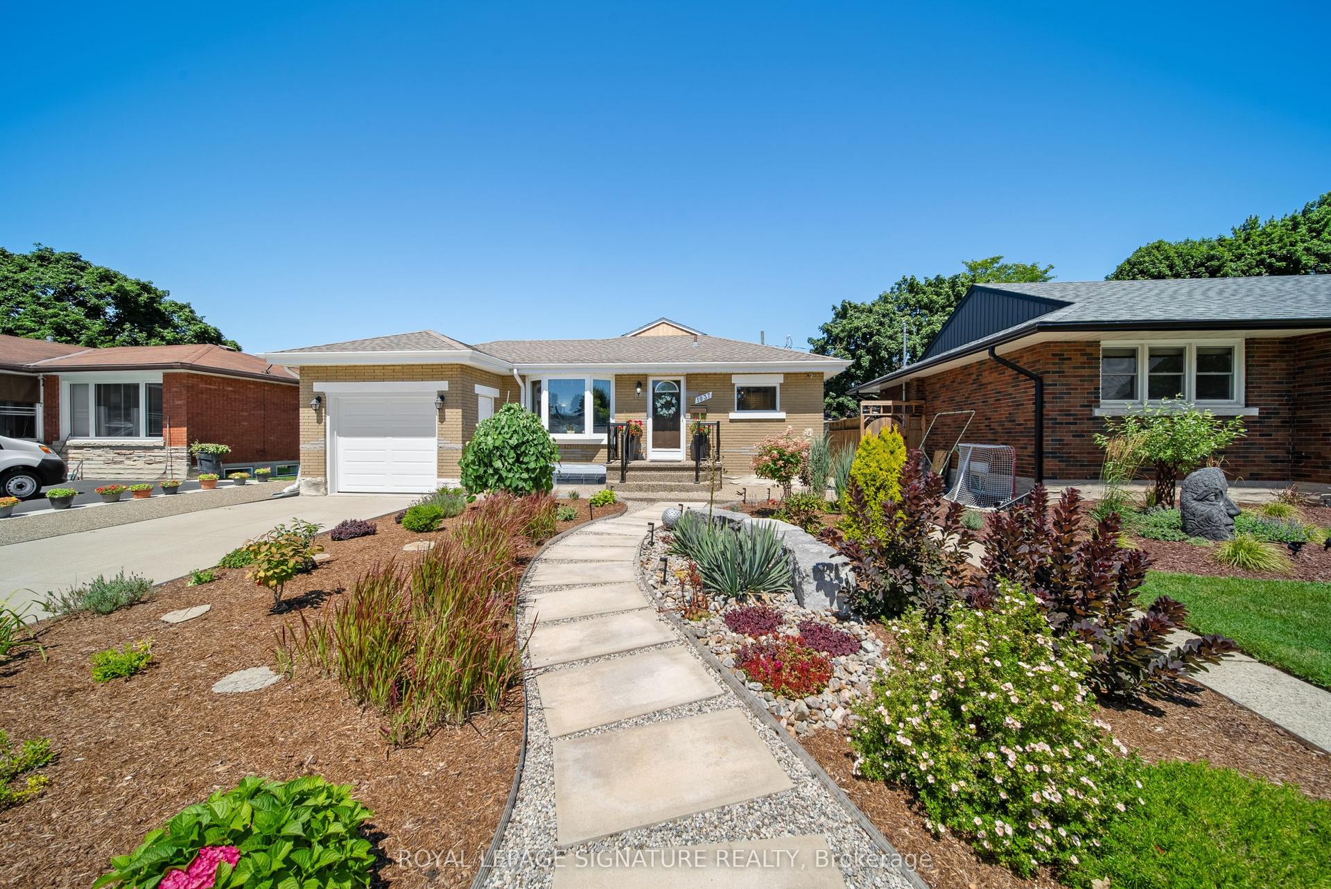 1037 Clare Avenue, Cambridge — Detached for sale, photo 1