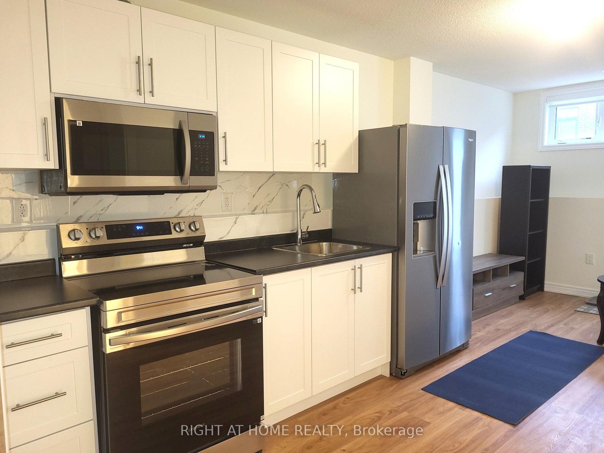 56 Singhampton Road — photo 1