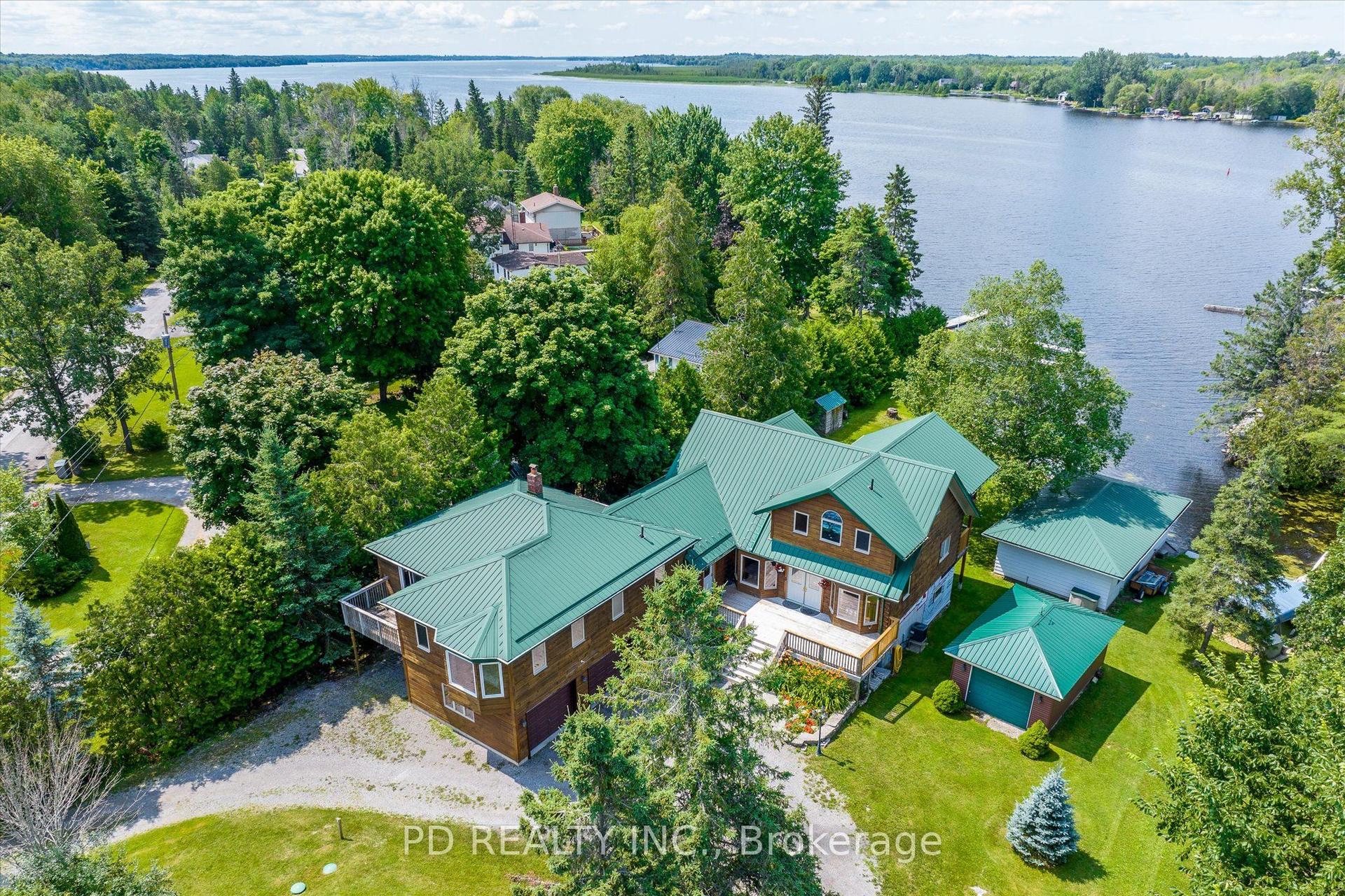 48 Sturgeon Glen Road — photo 1