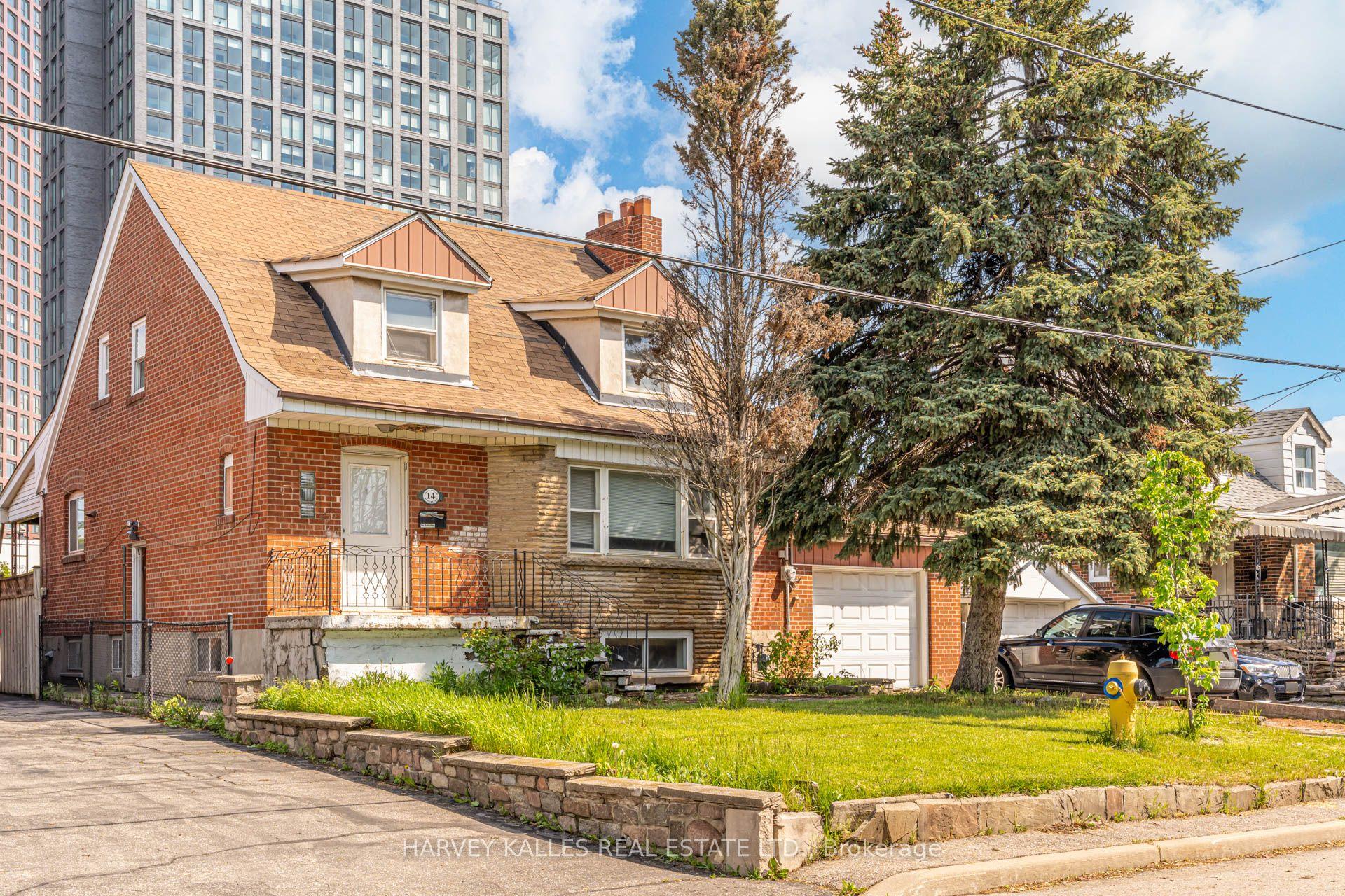14 Jane Osler Boulevard, Toronto — Detached for sale, photo 1