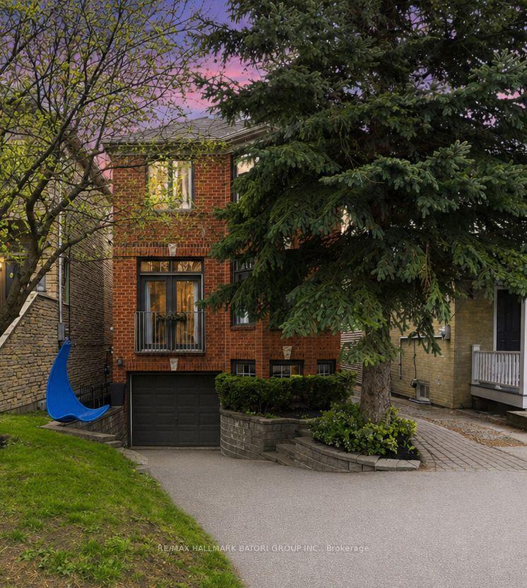 214 Ranleigh Avenue — photo 1