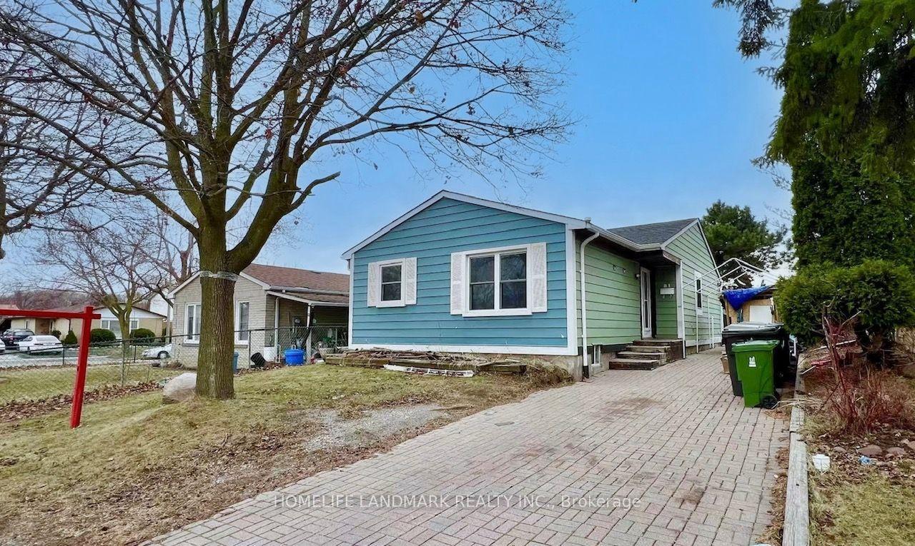 81 United Square Main Floor #Main Floor — photo 1