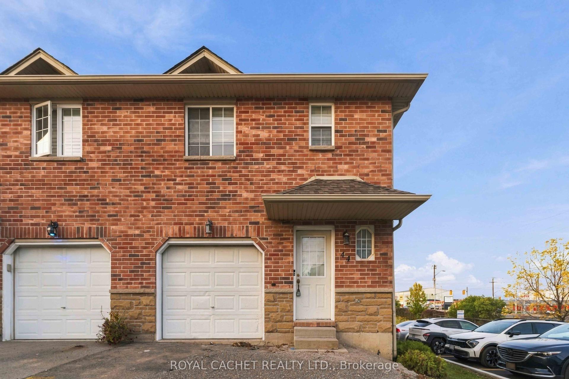 39 Pinewoods Drive 44 #44, Hamilton — Condo Town for sale, photo 1