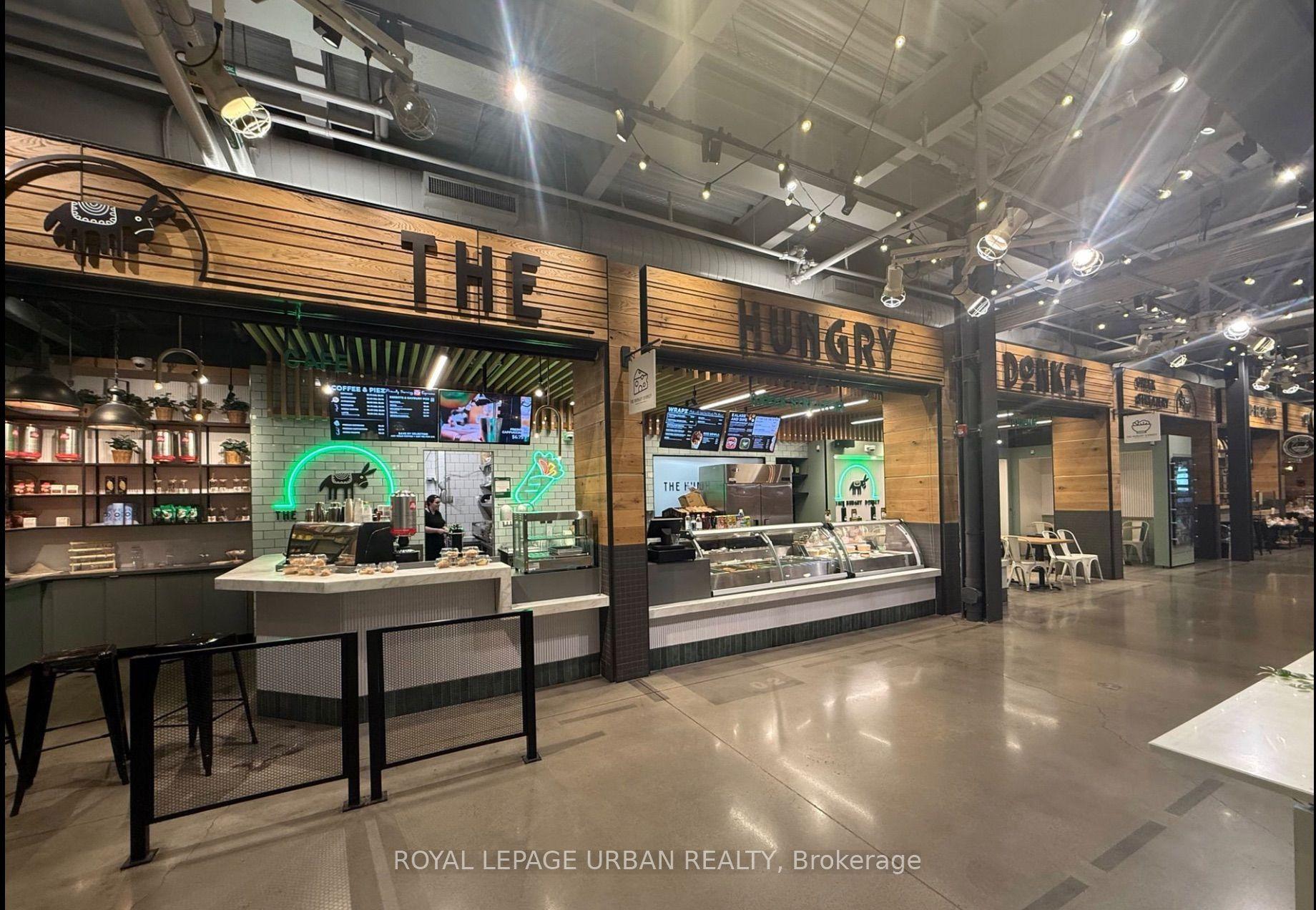 17600 Yonge Street — photo 1