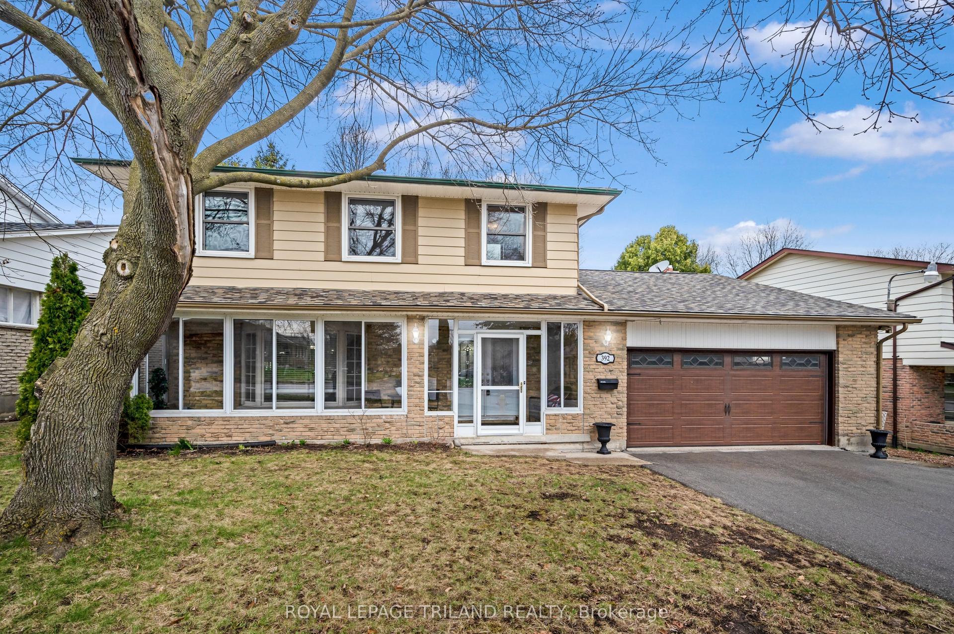 392 Village Green Avenue — photo 1