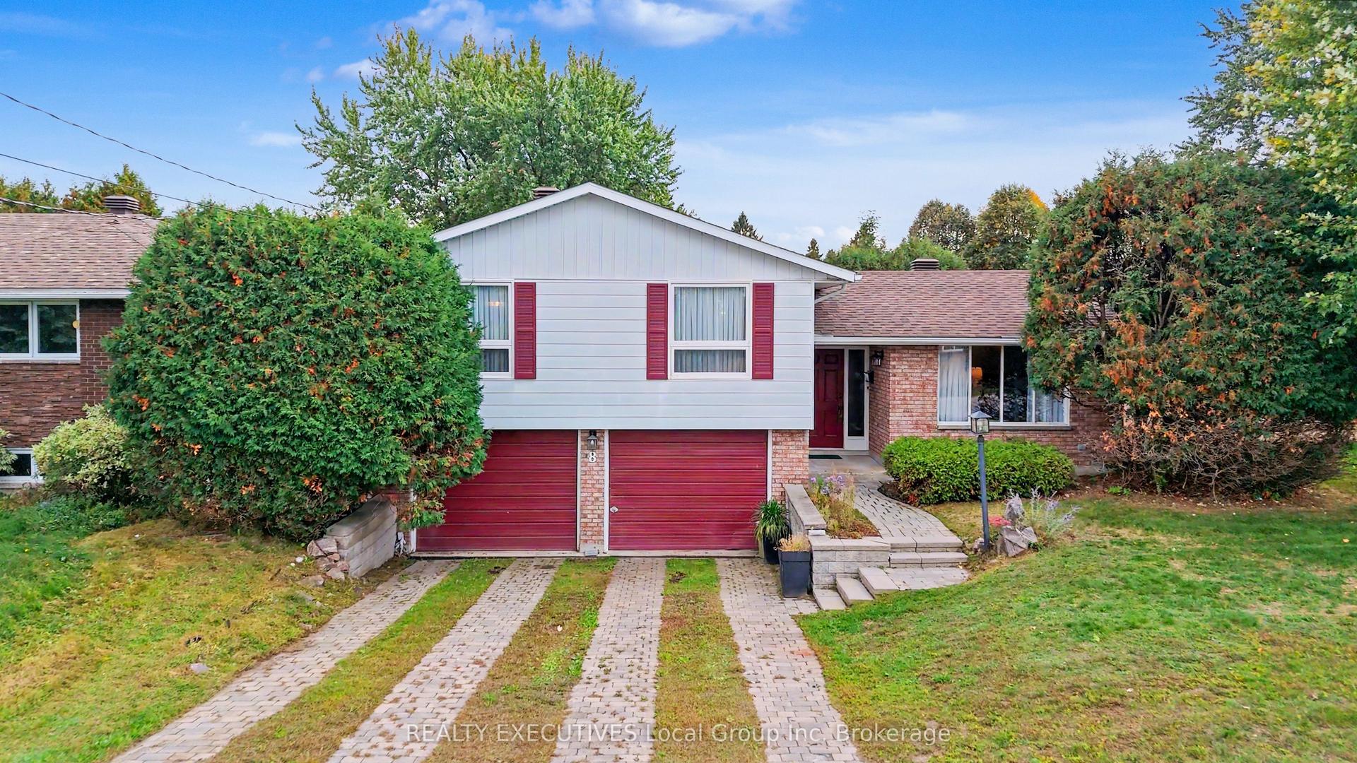 8 TALON Street, North Bay — Detached for sale, photo 1