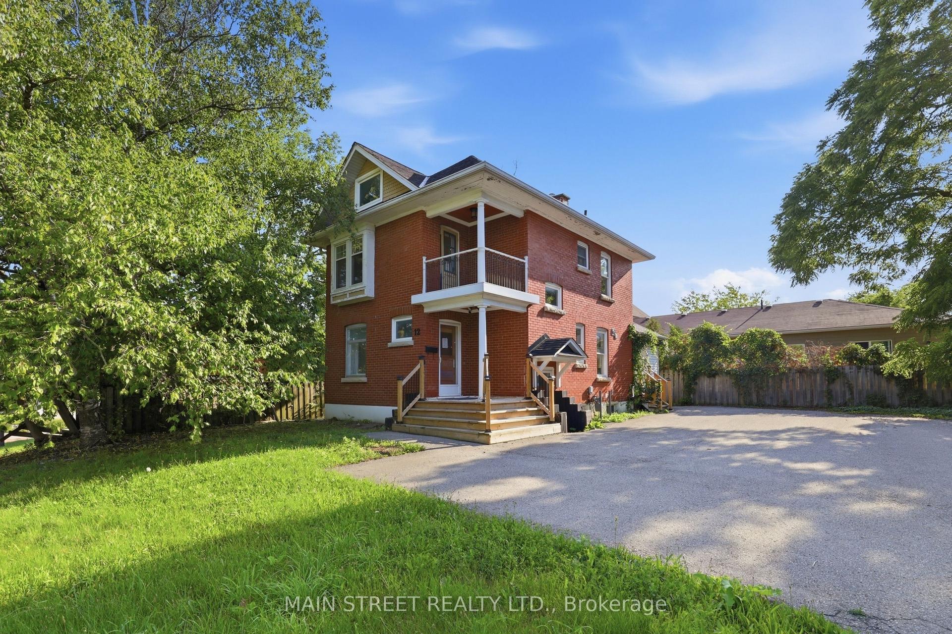 12 Vincent Street, Newmarket — Detached for sale, photo 1