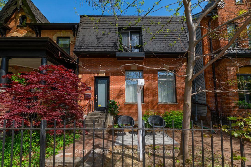 136 Spruce Street — photo 1