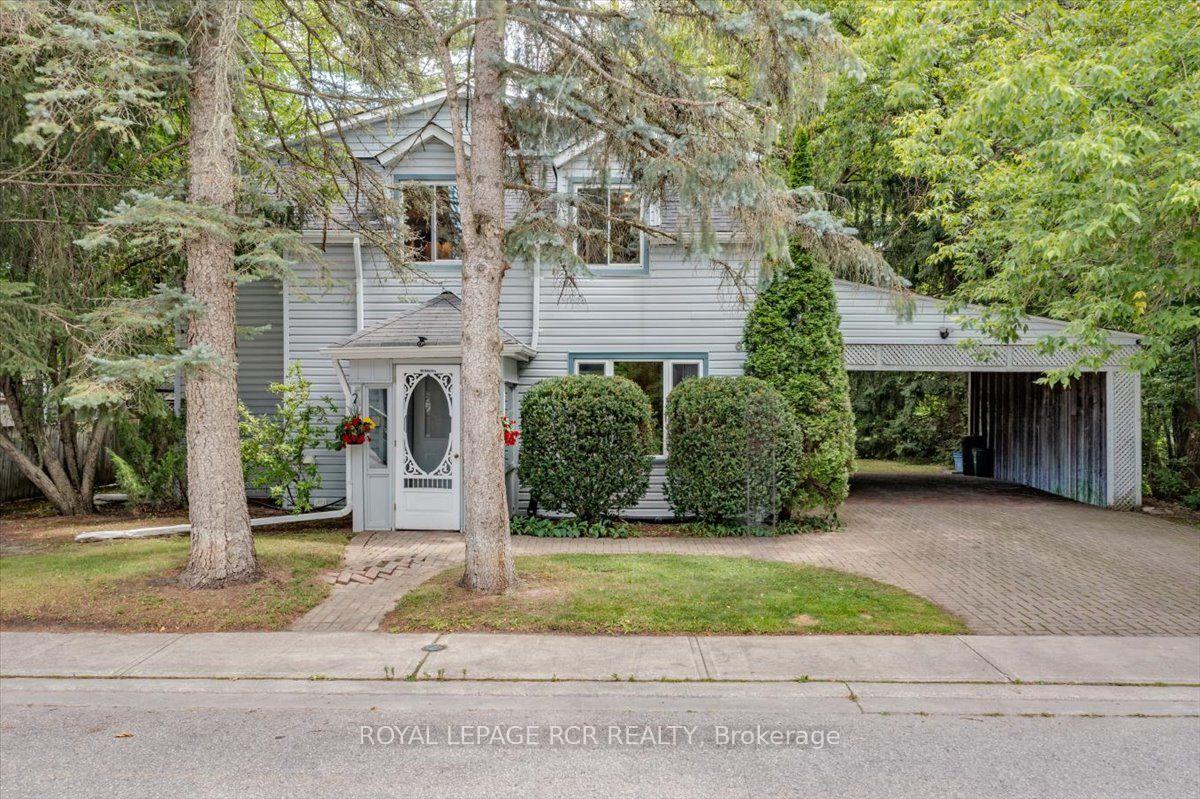 612 Timothy Street, Newmarket — Detached for sale, photo 1