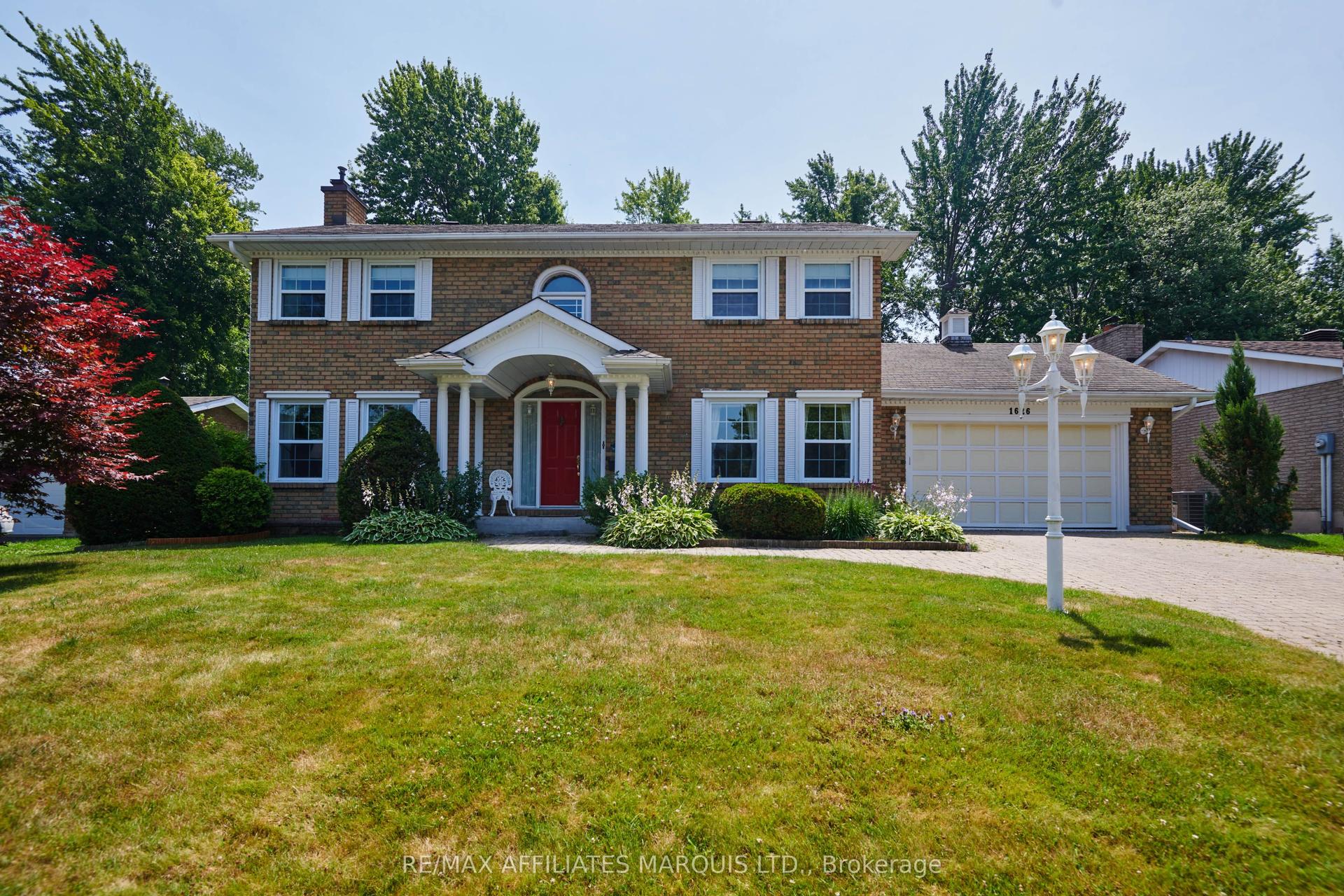 1626 Grant Avenue — photo 1