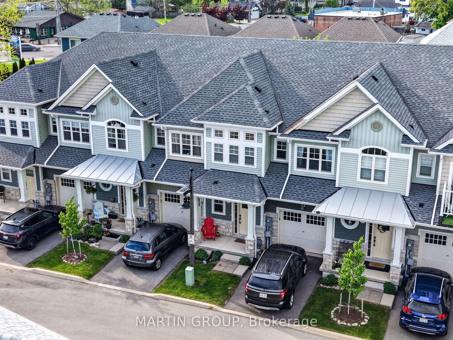35 Comet Lane — photo 1