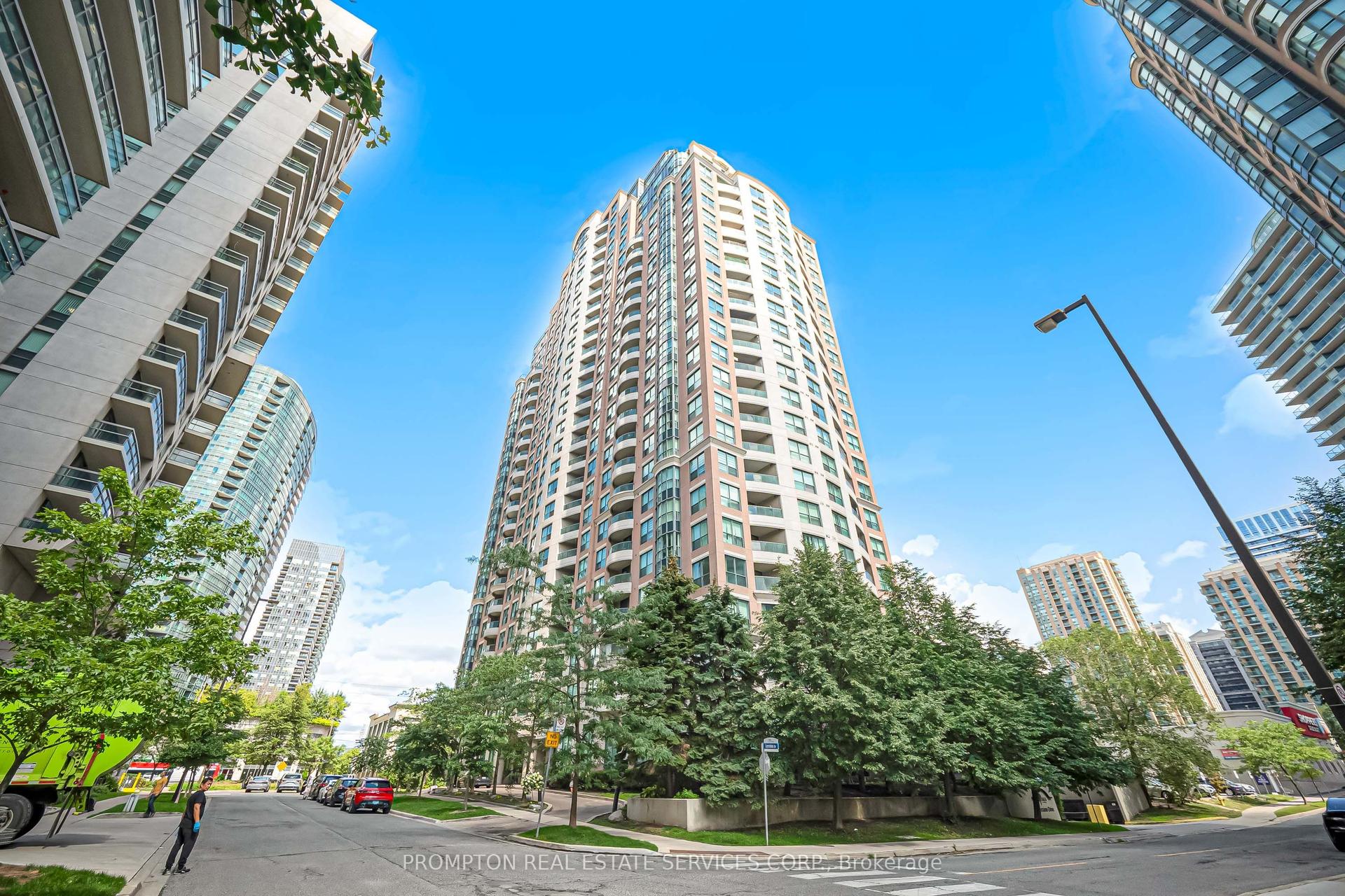 7 Lorraine Drive 807 #807, Toronto — Condo for sale, photo 1