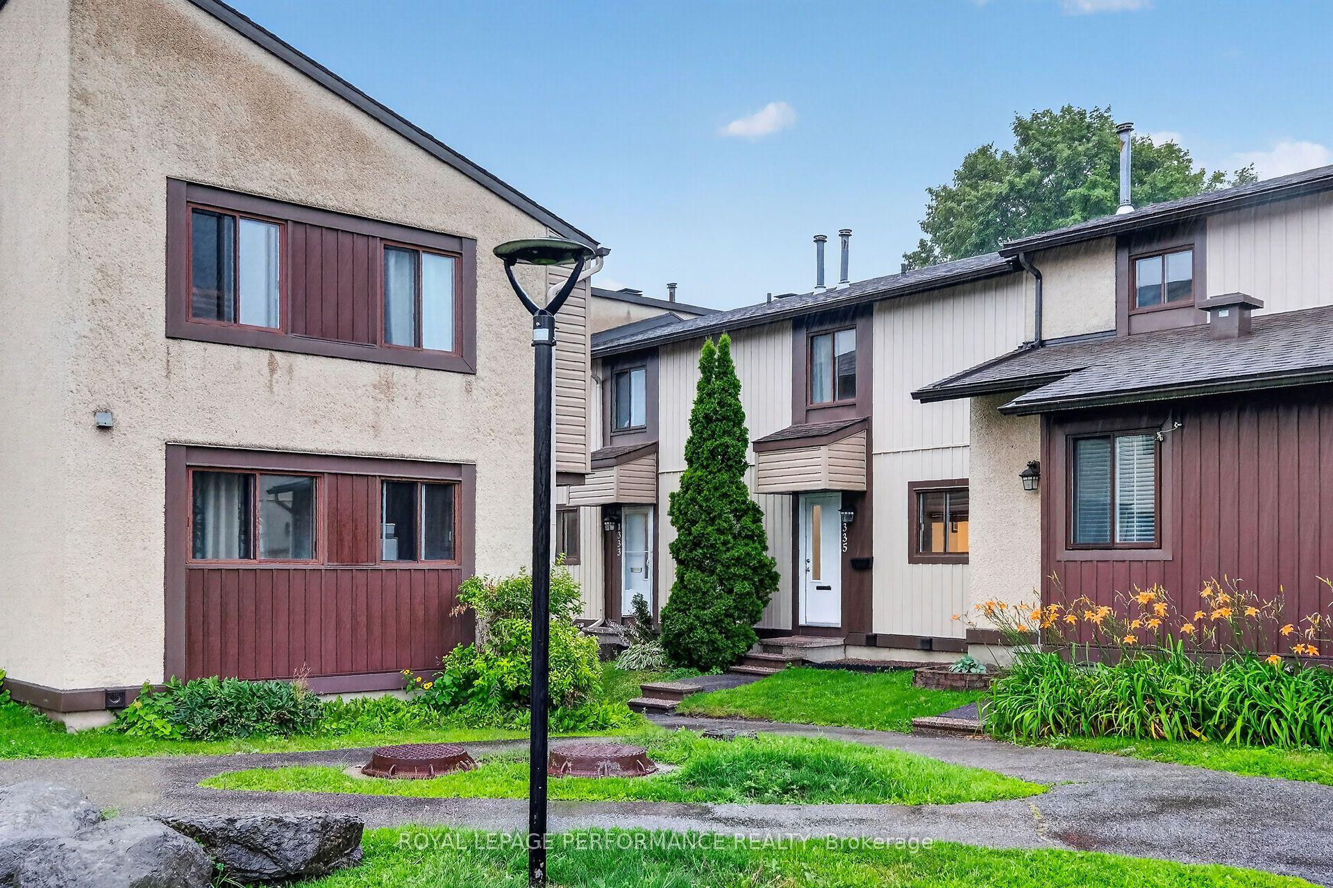 1335 bethamy Lane, Beacon Hill North - South and Area — Condo Town for sale, photo 1