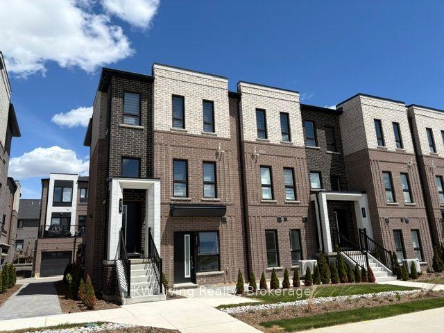 217 Burke Street — photo 1