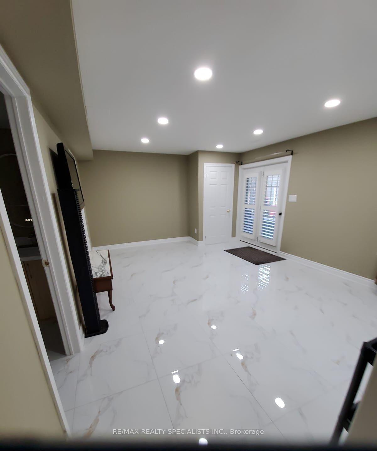 42 Skylark Drive Basement #Basement, Vaughan — Detached for lease, photo 1
