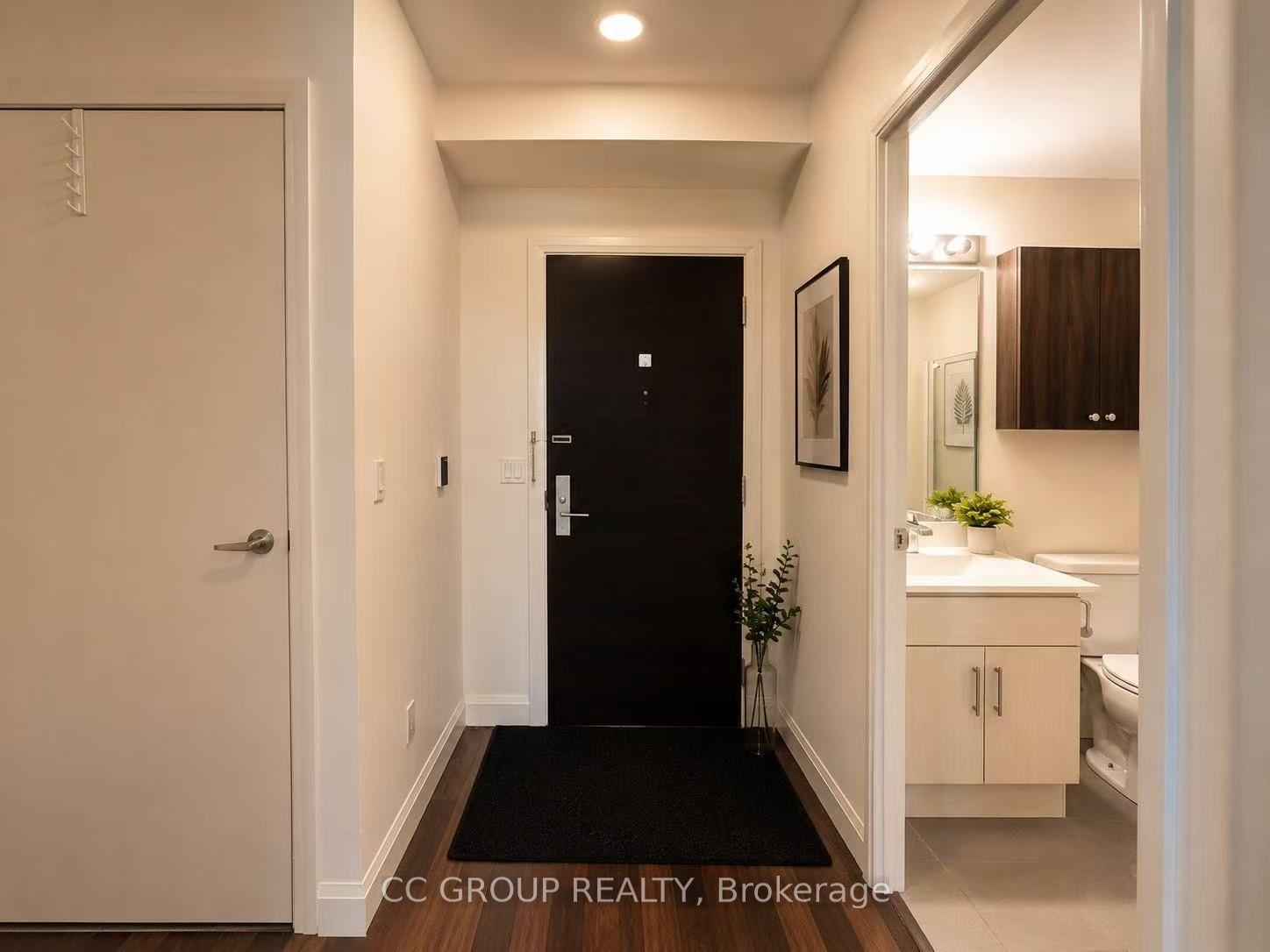 68 Canterbury Place 316 #316 — photo 1
