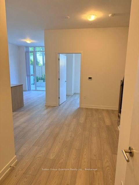 5858 Yonge Street, Toronto — Condo Town for lease, photo 1
