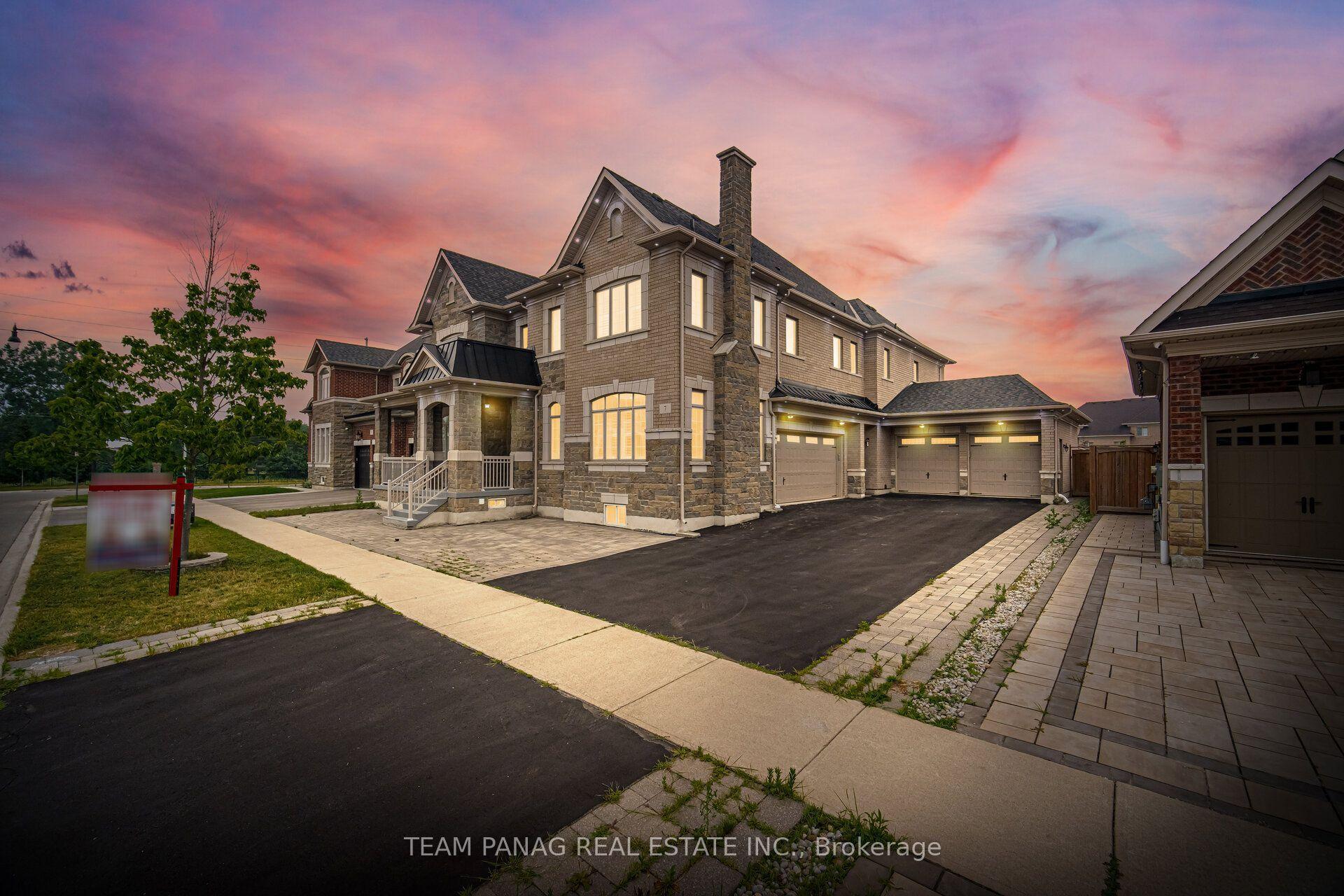7 Balloon Crescent, Brampton — Detached for sale, photo 1