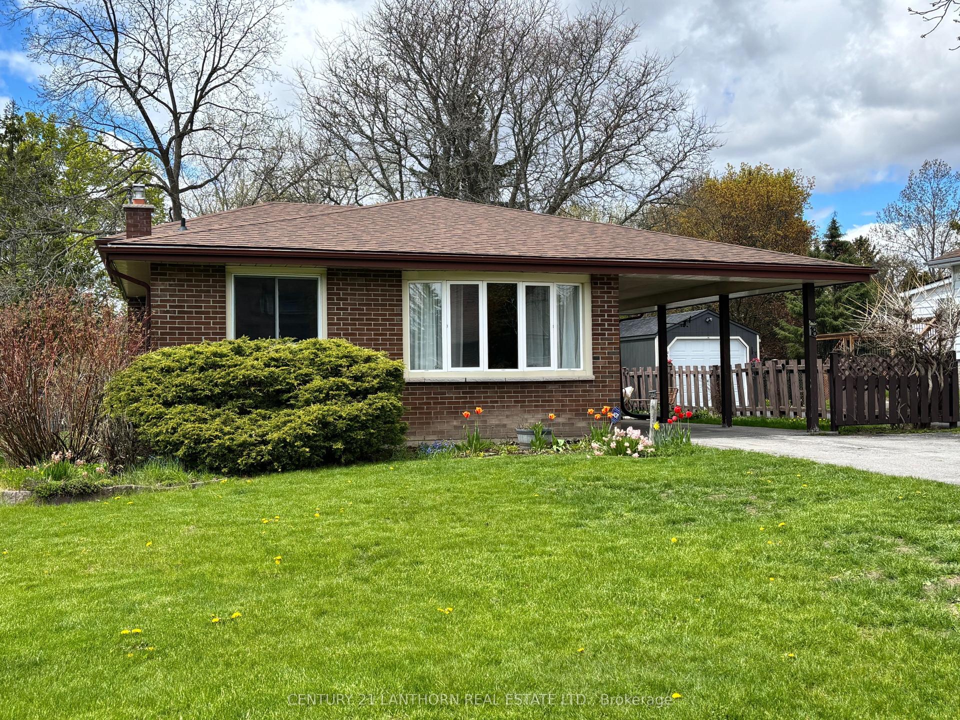 18 Glendale Road — photo 1