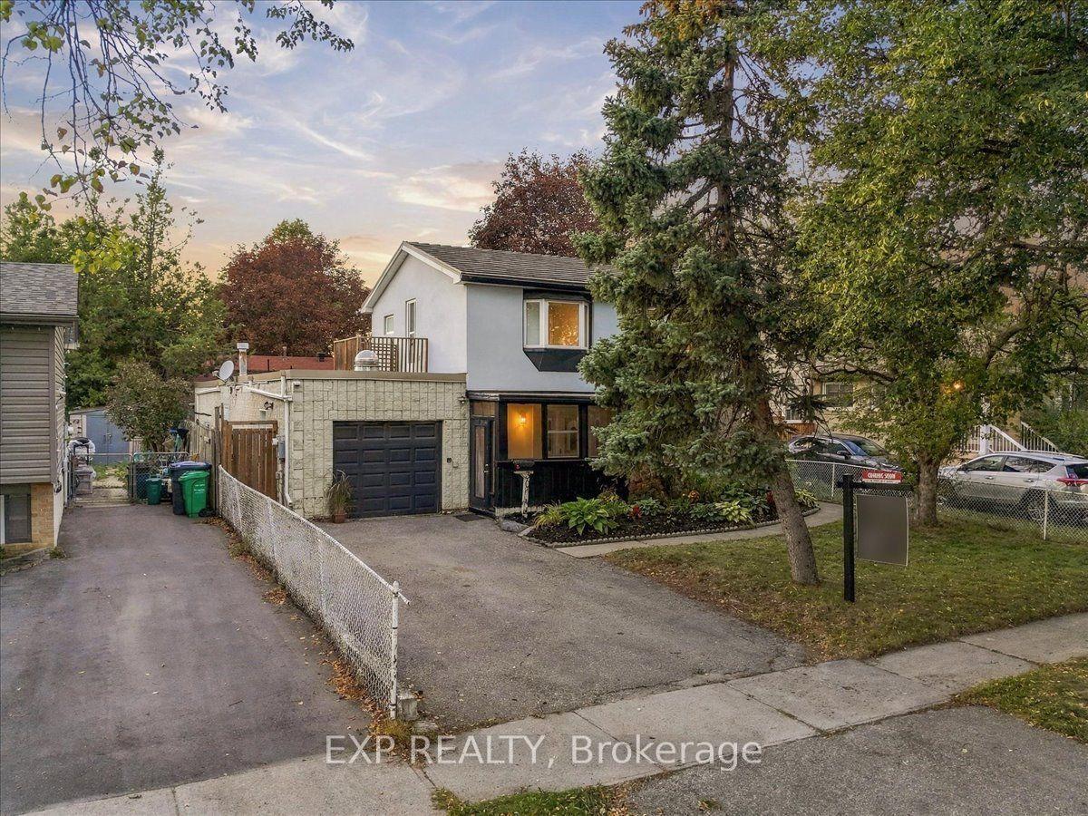 30 Herkley Drive, Brampton — Detached for sale, photo 1