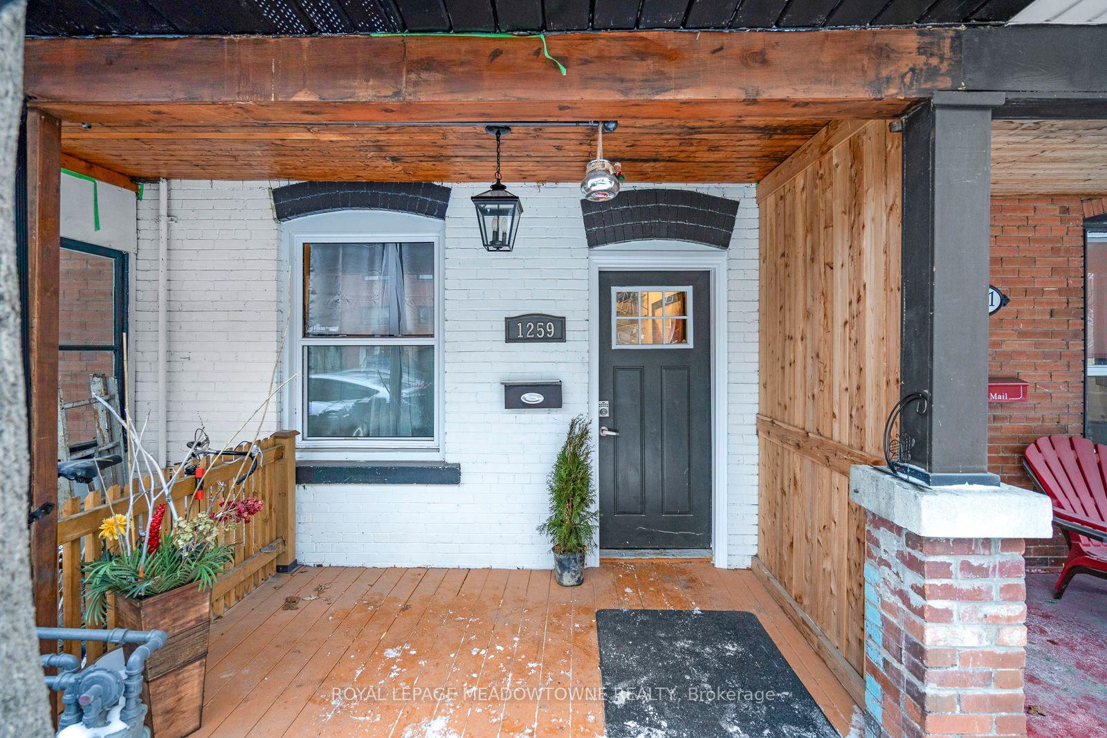 1259 Davenport Road — photo 1