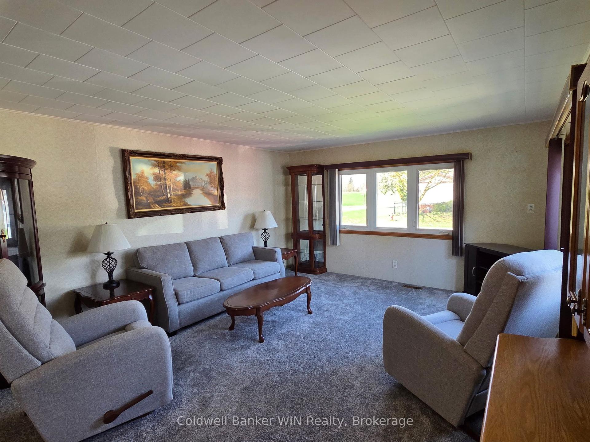 19 York Mews — photo 1