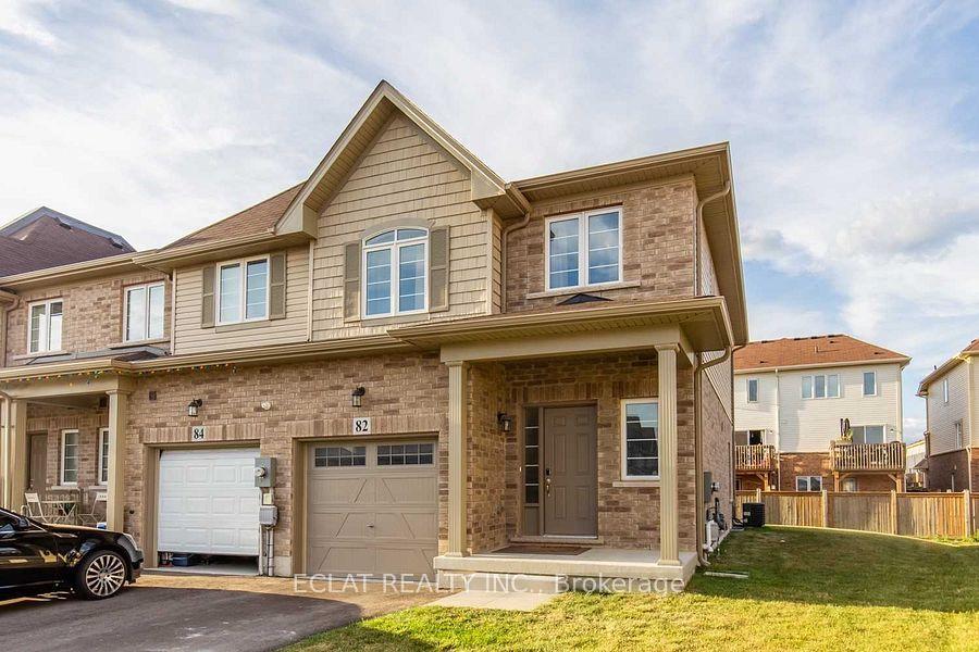 82 Bradbury Road, Hamilton — Townhouse for lease, photo 1