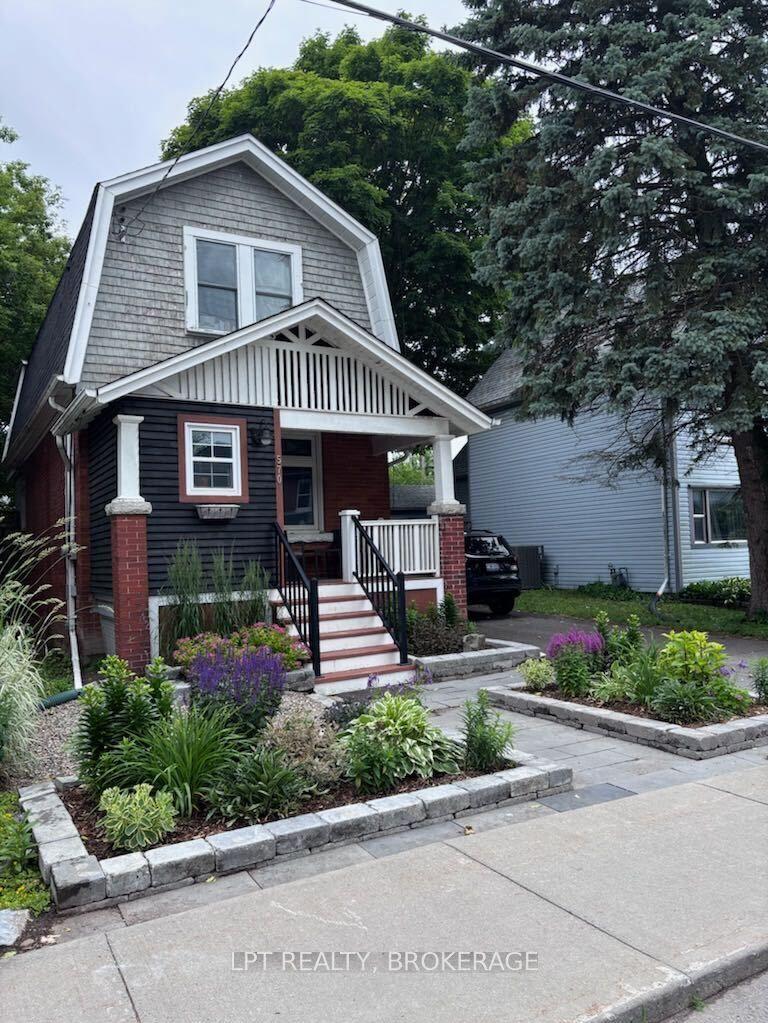 570 Frontenac Street, Kingston — Detached for sale, photo 1
