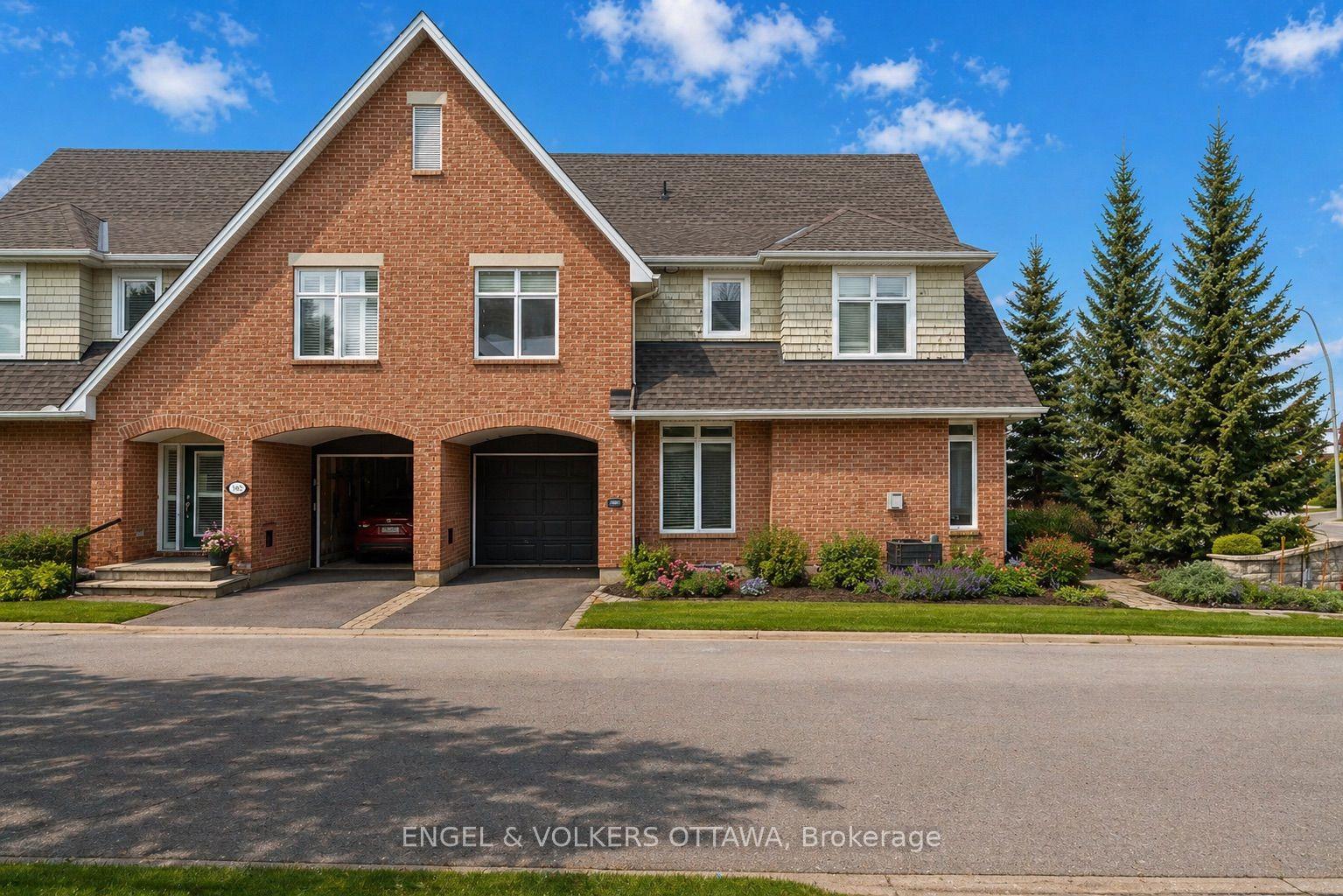 145 Manorhill Private — photo 1