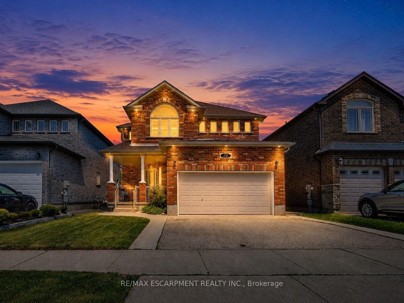 73 Fitzgerald Drive, Cambridge — Detached for sale, photo 1