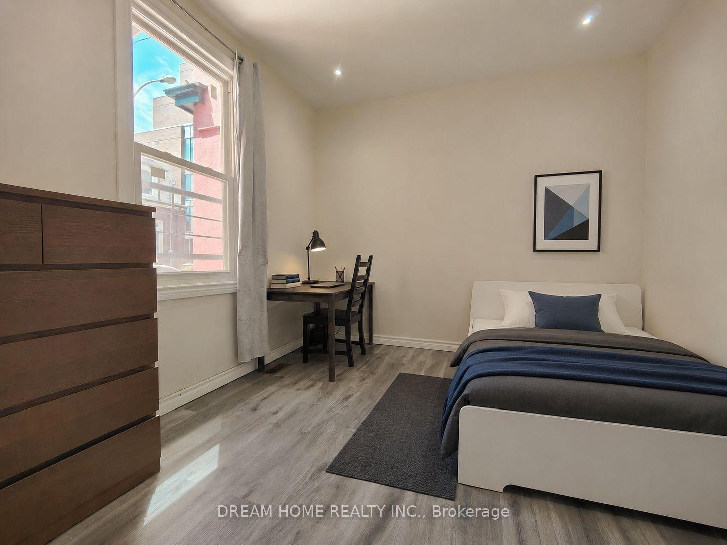 29 Glasgow Street Room#1 #Room#1, Toronto — Semi-Detached for lease, photo 1