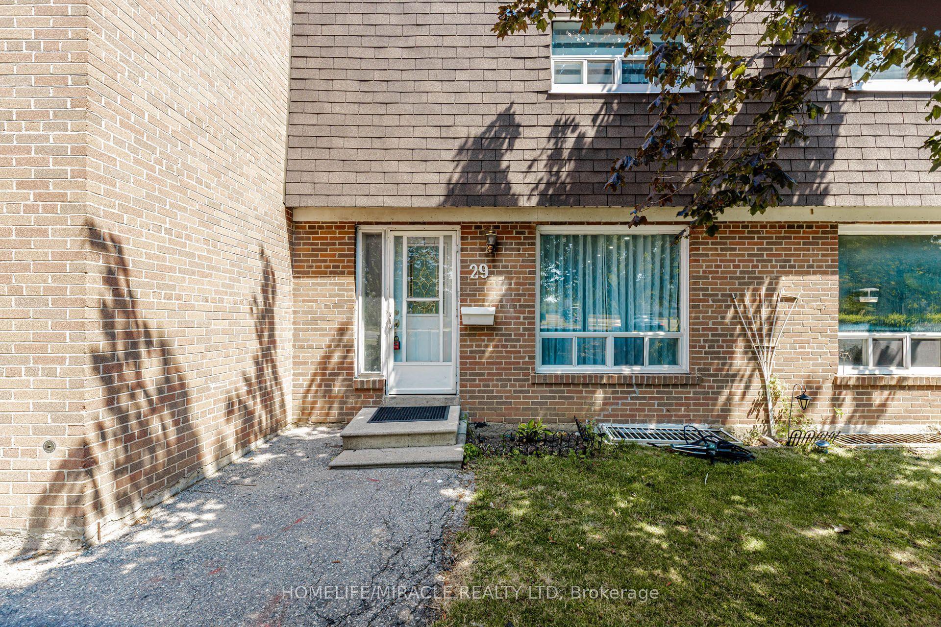 1730 Albion Road 29 #29, Toronto — Condo Town for sale, photo 1