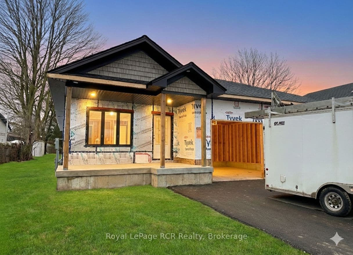 86 Griffith Street — photo 1