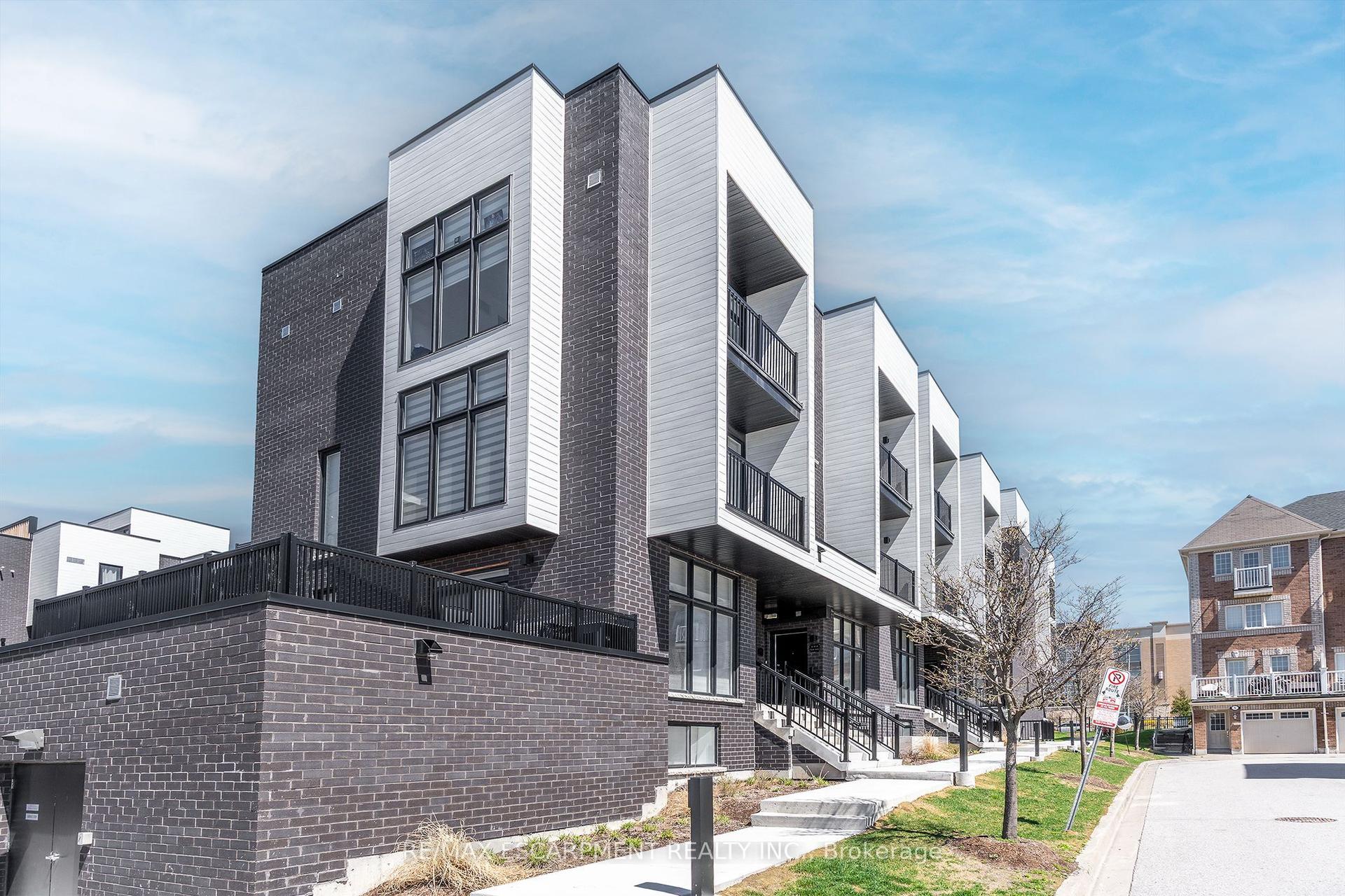 184 Angus Drive 8 #8 — photo 1