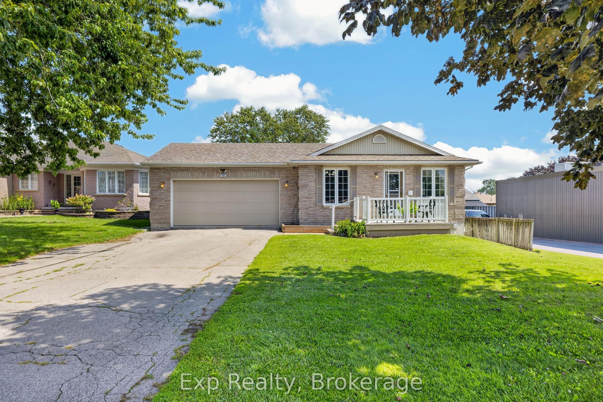 59 Avondale Road, Belleville — Detached for sale, photo 1