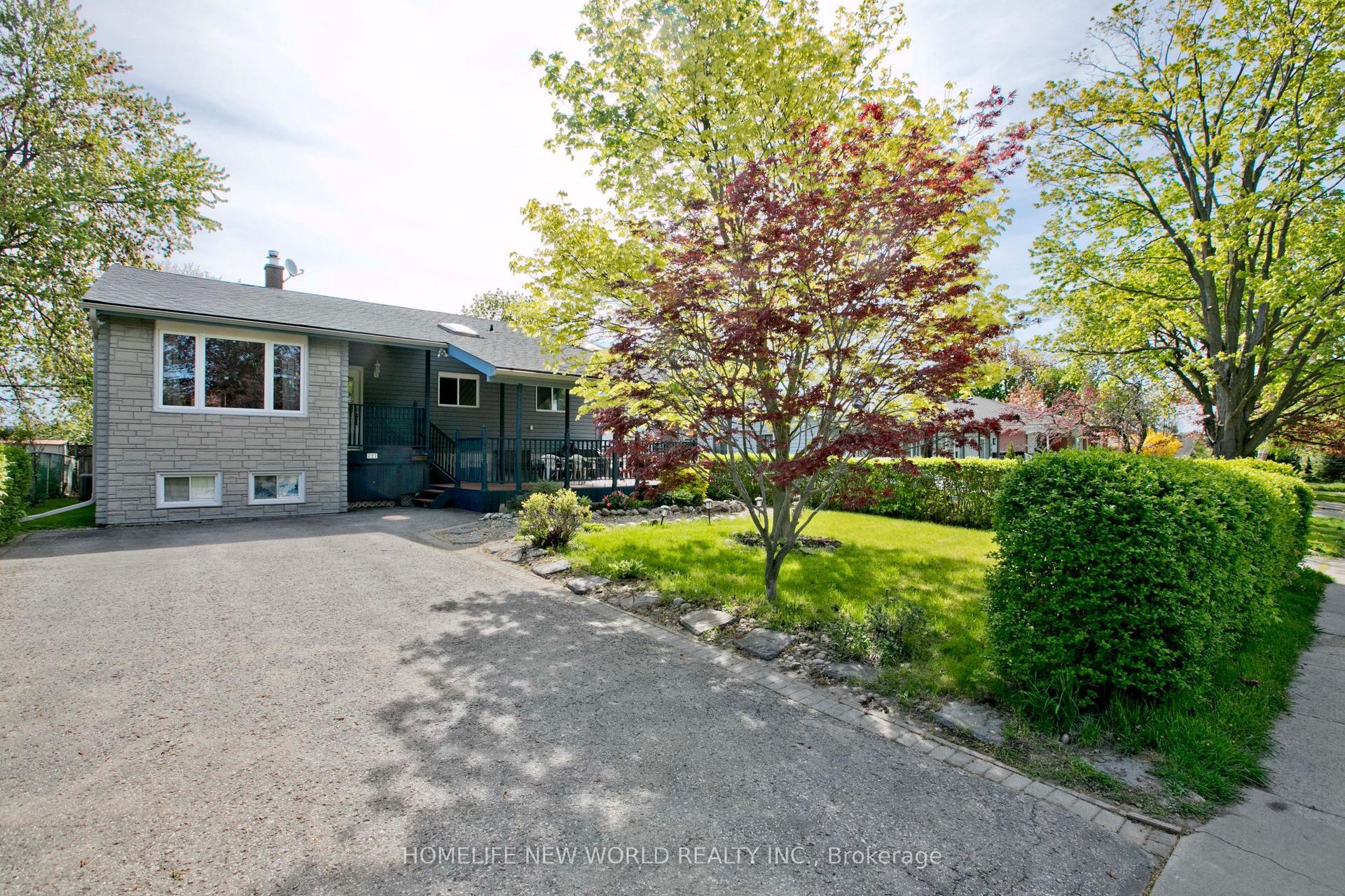 727 Balaton Avenue — photo 1