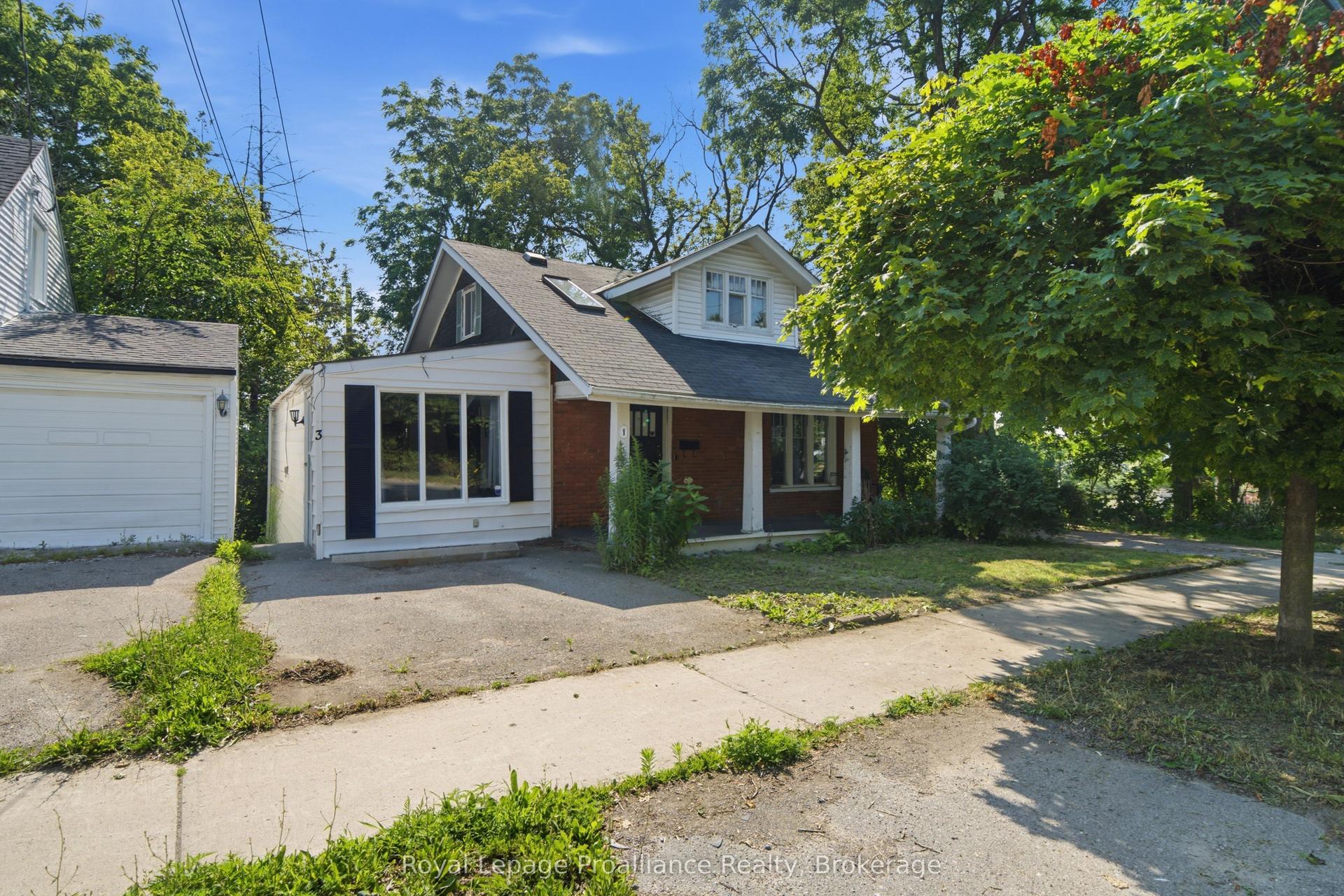 1 Highland Avenue, Belleville — Detached for sale, photo 1