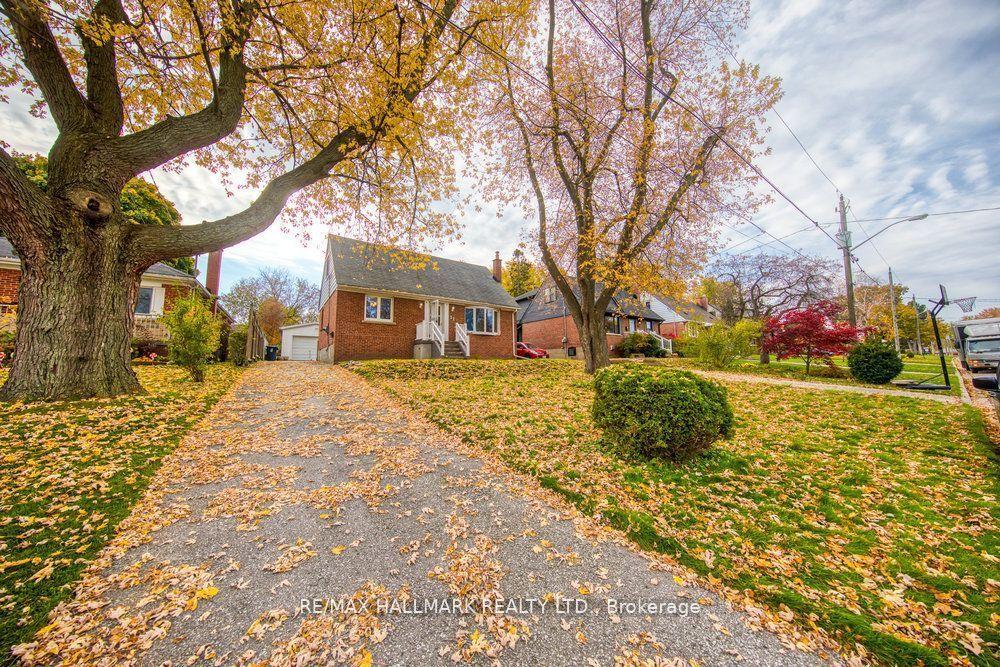 31 Glen Muir Drive, Toronto — Detached for lease, photo 1