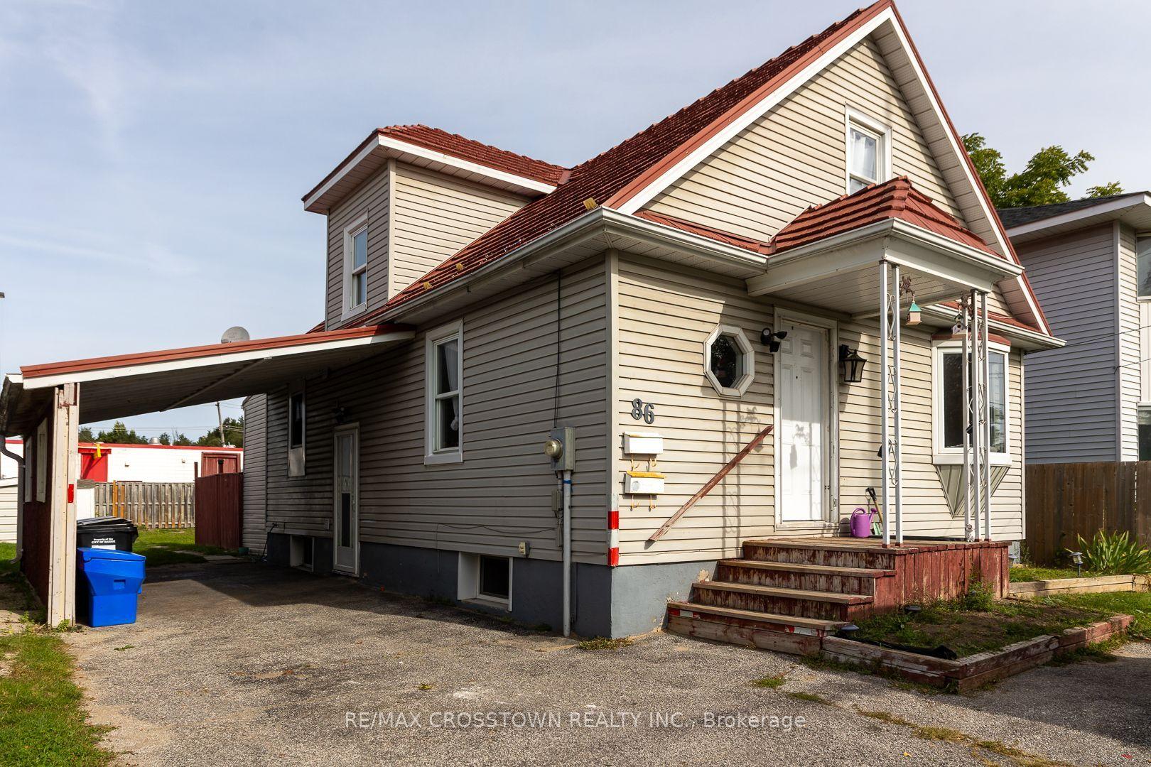 86 Victoria Street, Barrie — Detached for sale, photo 1