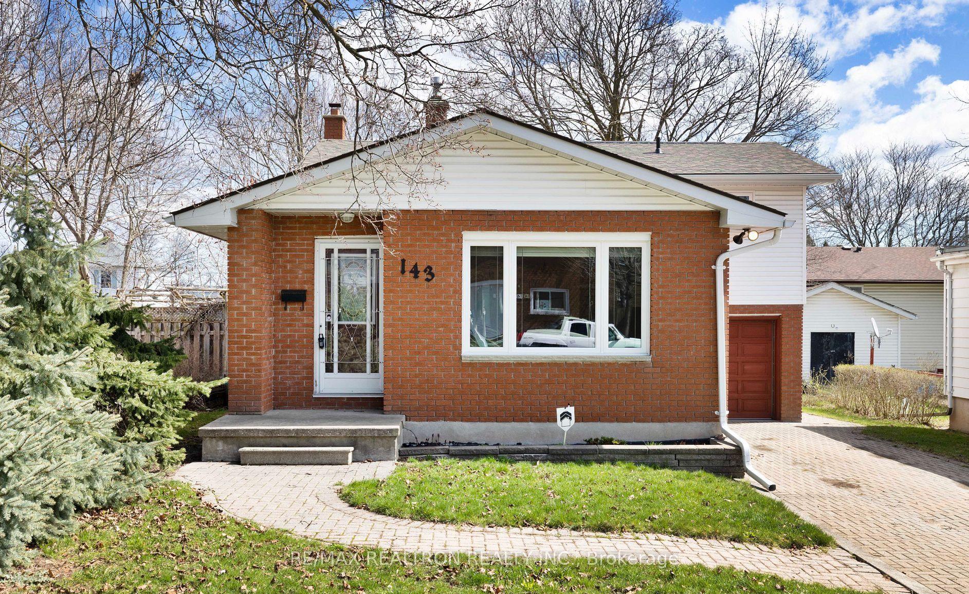 143 Peel Street — photo 1