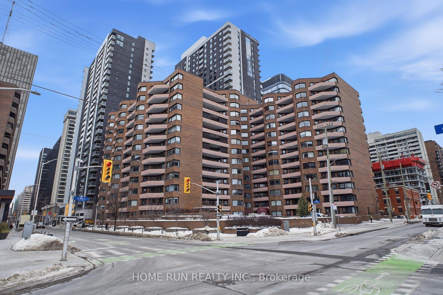 151 BAY Street 104 #104 — photo 1